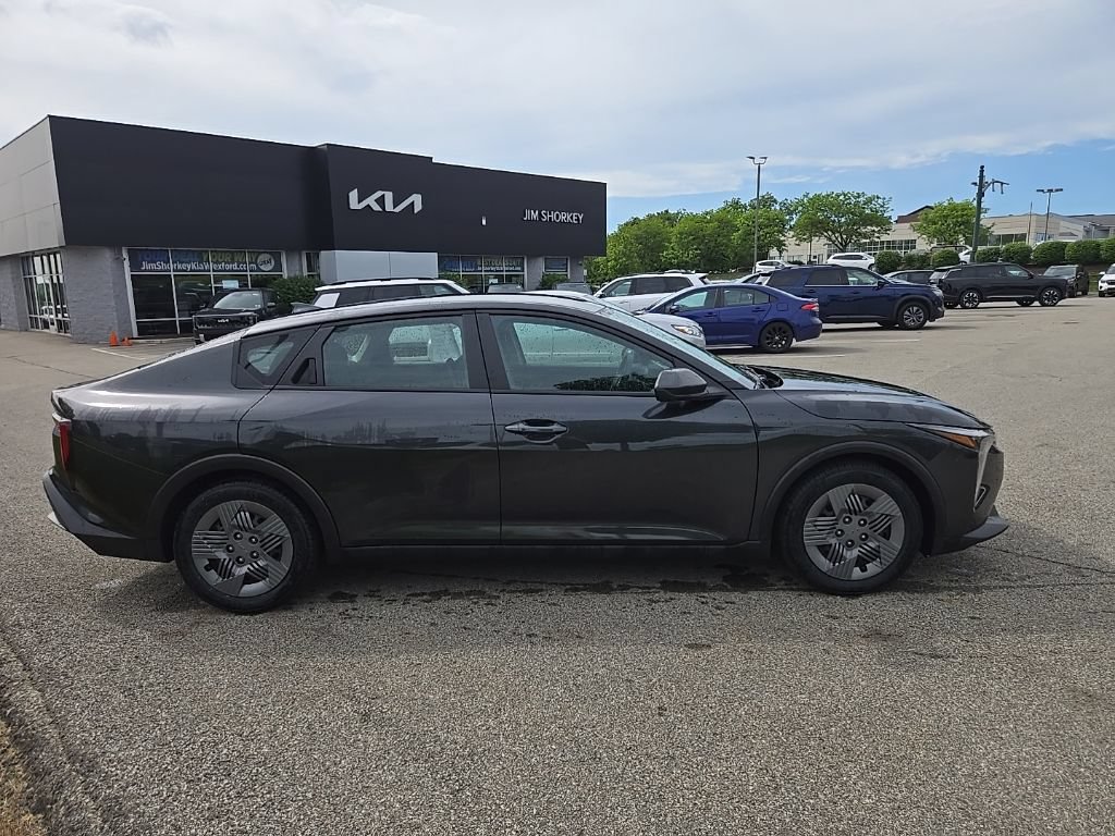 Certified 2025 Kia K4 FWD image 2