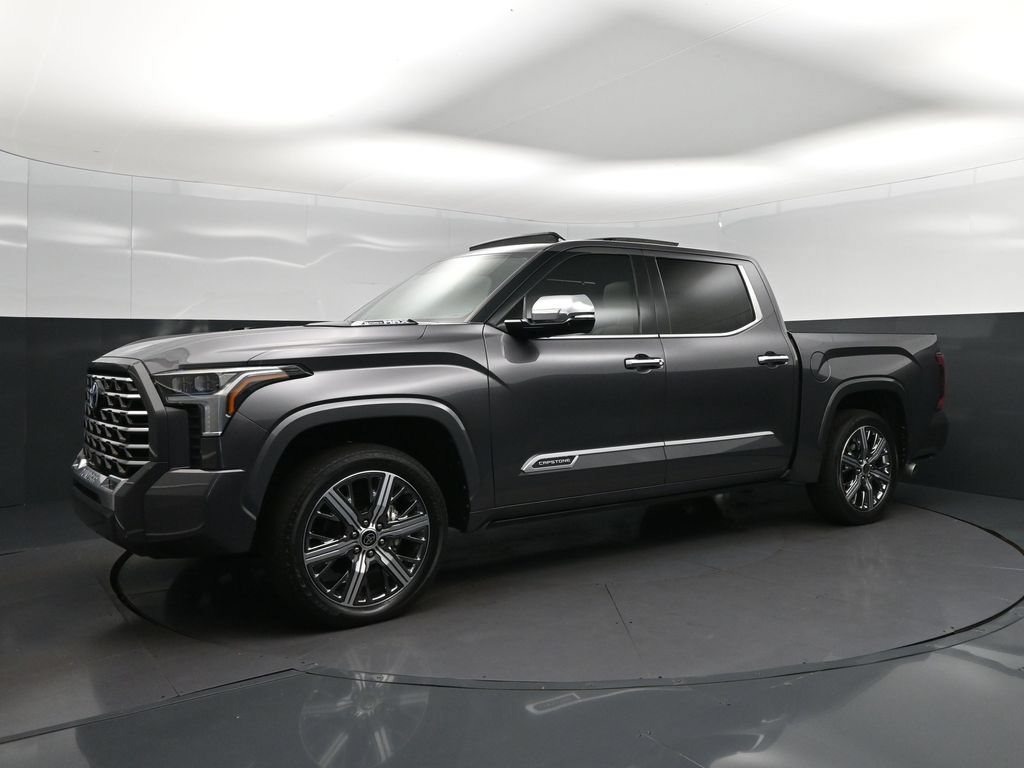 Used 2022 Toyota Tundra Capstone AWD/4WD image 3
