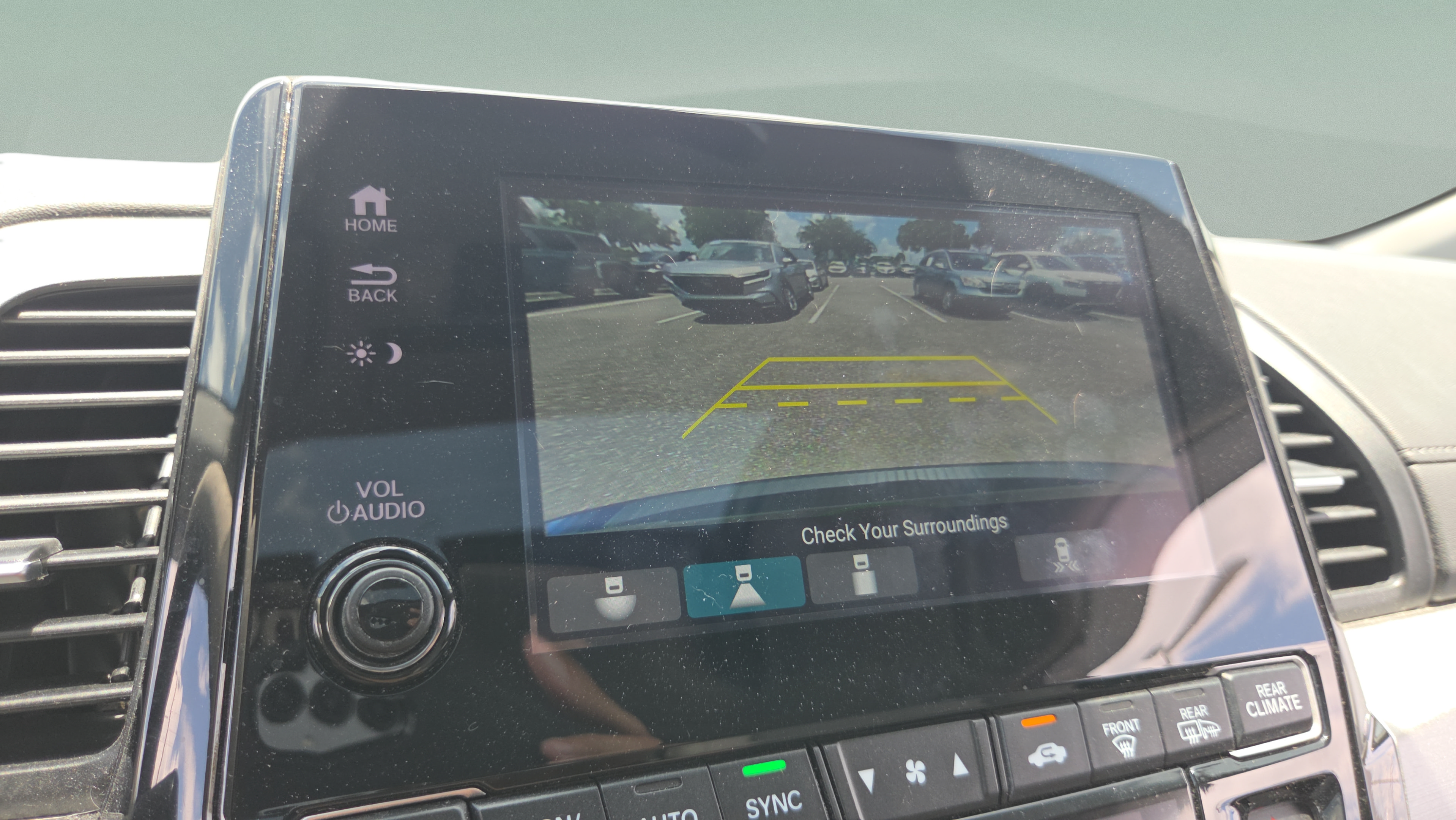 Certified 2023 Honda Odyssey Touring image 24