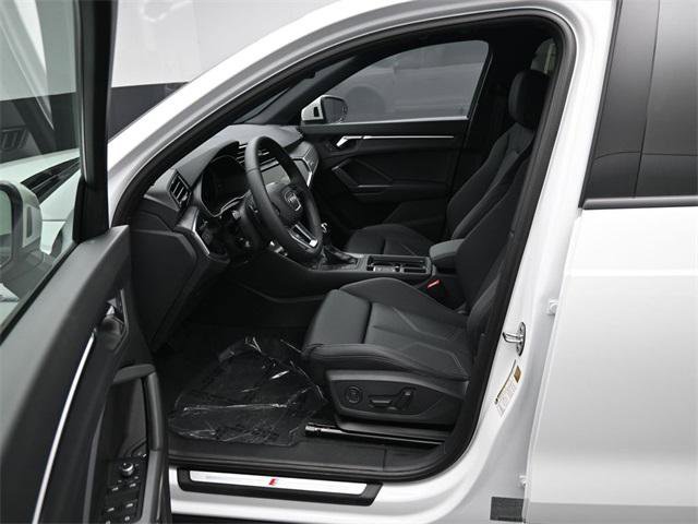 New 2025 Audi Q3 2.0T Premium image 9