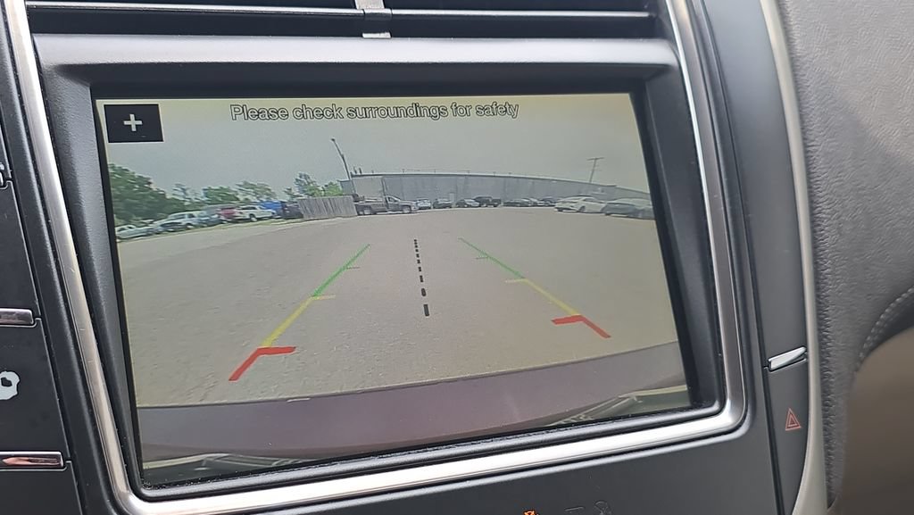 Used 2017 Lincoln MKX Select w/ Select Plus Package FWD image 36