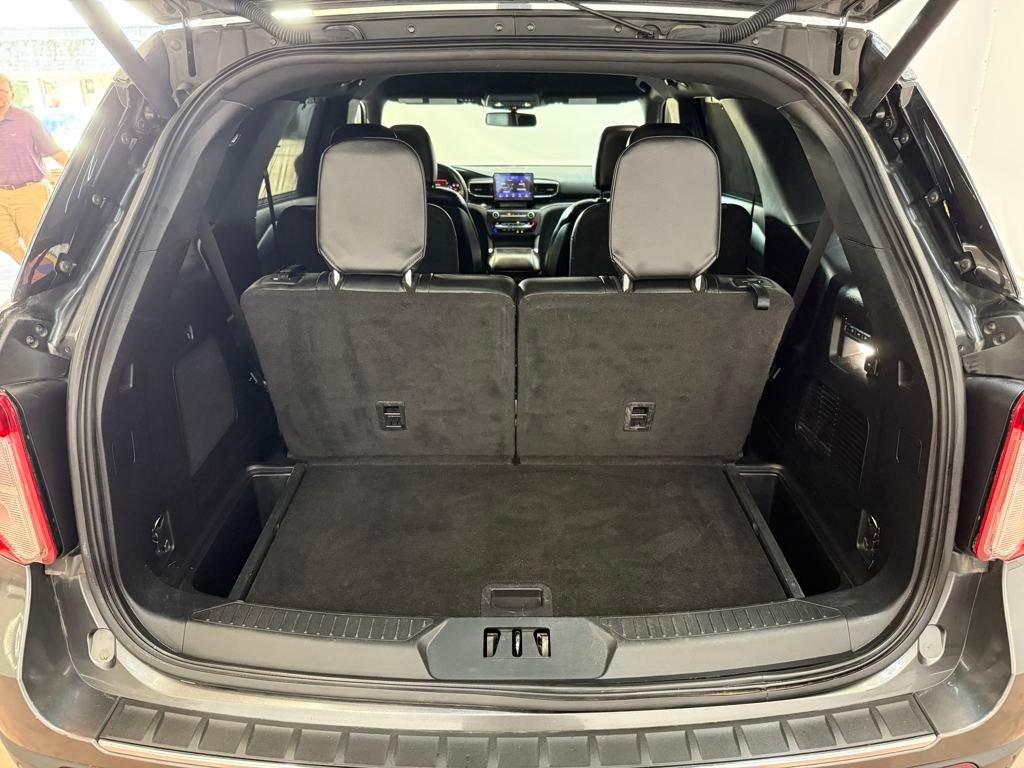 Used 2020 Ford Explorer Limited image 19