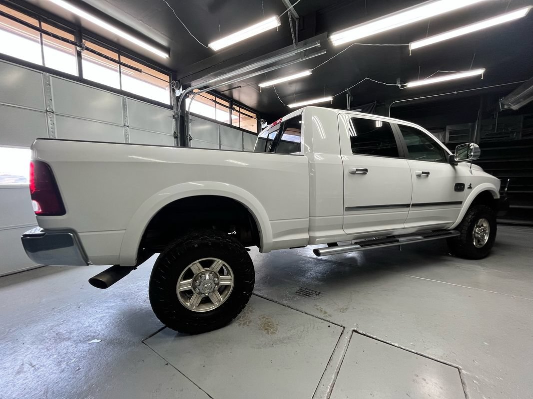 Used 2012 RAM 3500 Laramie Longhorn w/ Chrome Accents Group AWD/4WD image 3