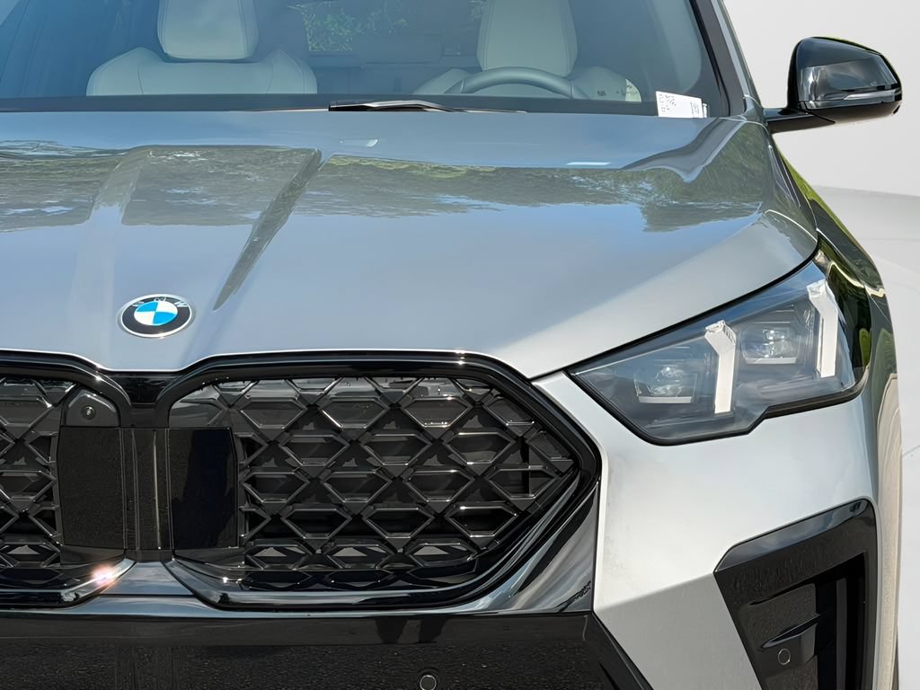 New 2026 BMW X2 xDrive28i AWD/4WD image 26