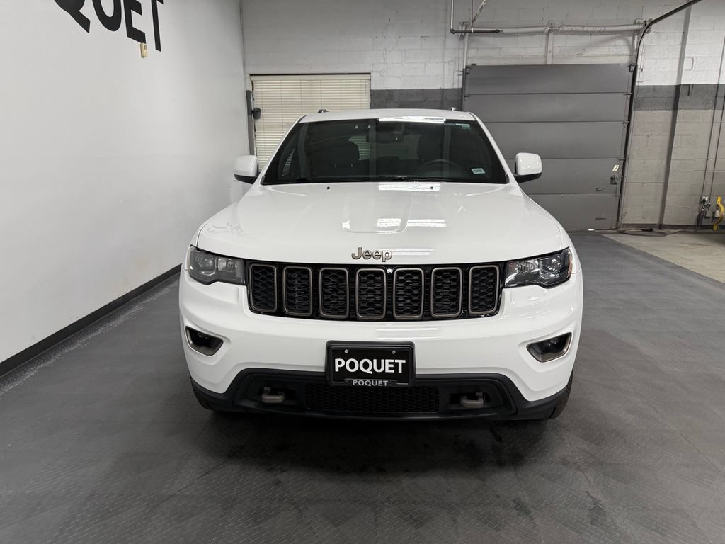 Used 2016 Jeep Grand Cherokee Laredo 75th Anniversary AWD/4WD image 3