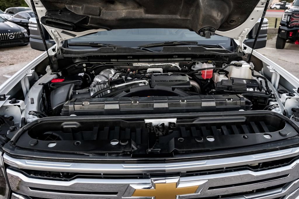 Used 2024 Chevrolet Silverado 3500 High Country w/ High Country Premium Package image 48