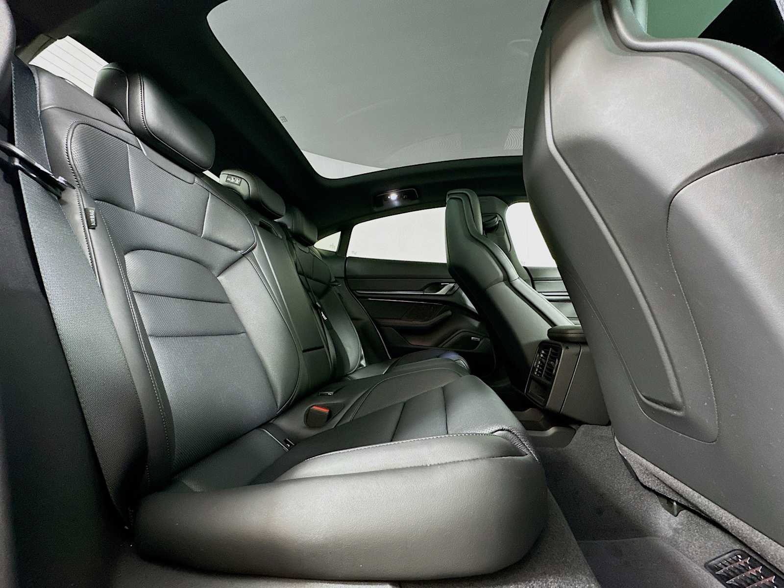 New 2025 Porsche Taycan image 29