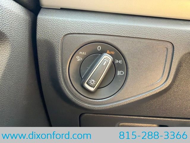Used 2022 Volkswagen Atlas SEL Premium R-Line AWD/4WD image 19