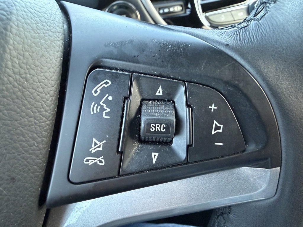 Used 2021 Chevrolet Trax LT w/ LT Convenience Package image 38