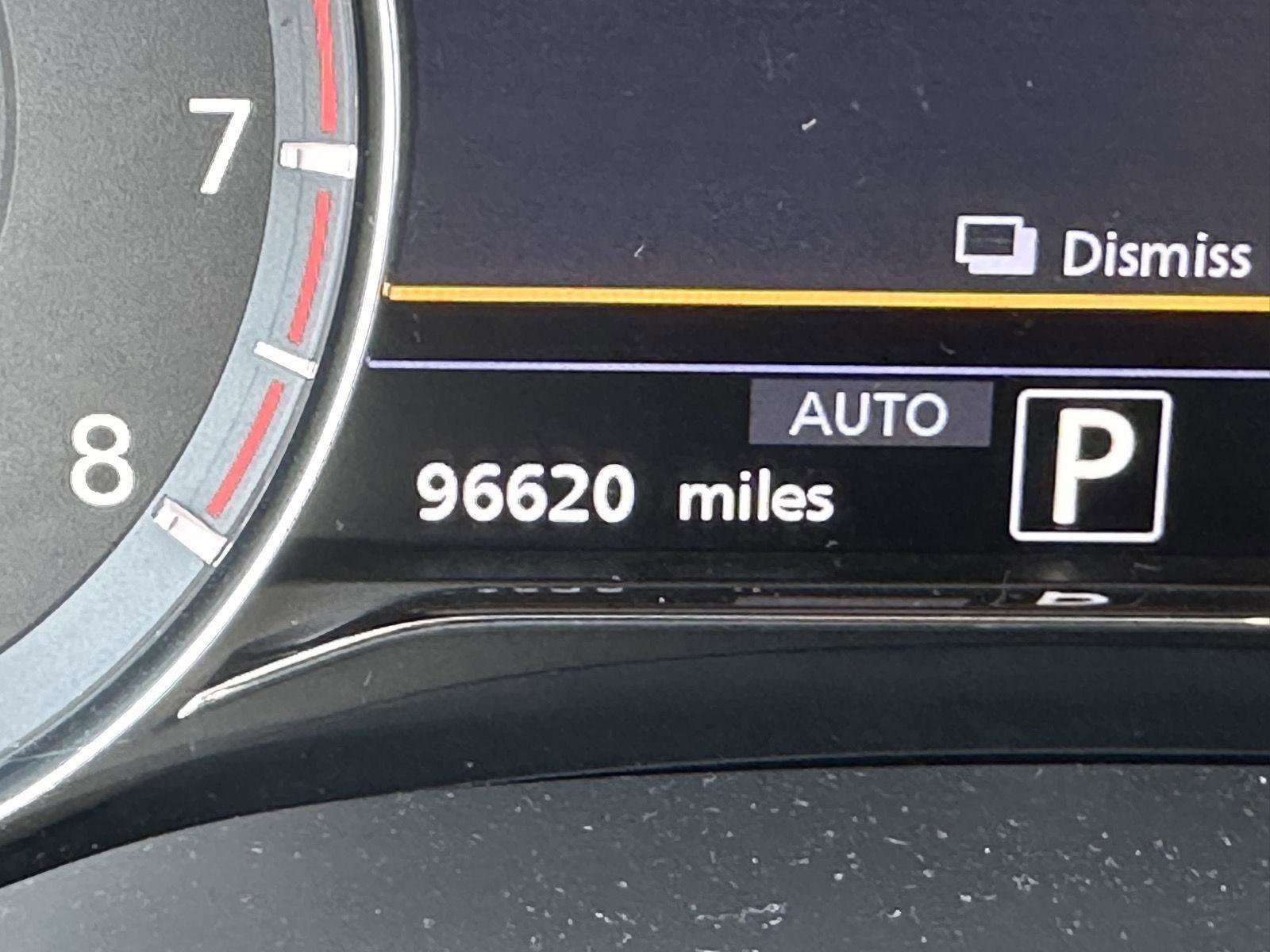 Used 2021 INFINITI QX80 Luxe w/ All-Season Package image 13