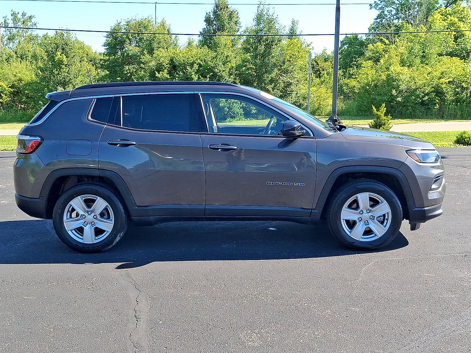 Used 2022 Jeep Compass Latitude w/ Convenience Group FWD image 26