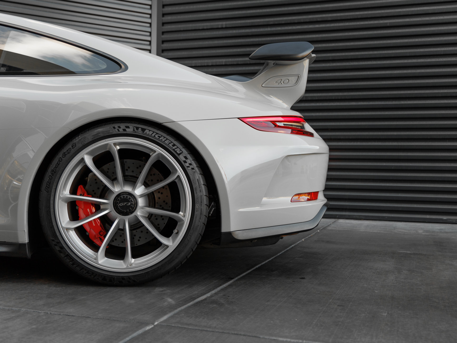Used 2018 Porsche 911 GT3 RWD image 32