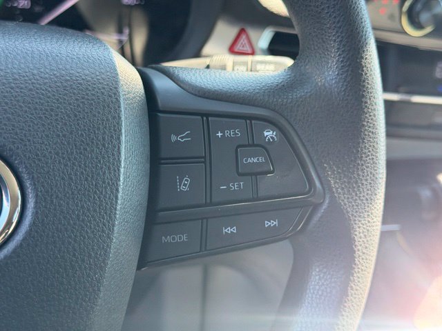 Used 2023 Toyota Sienna LE FWD image 23