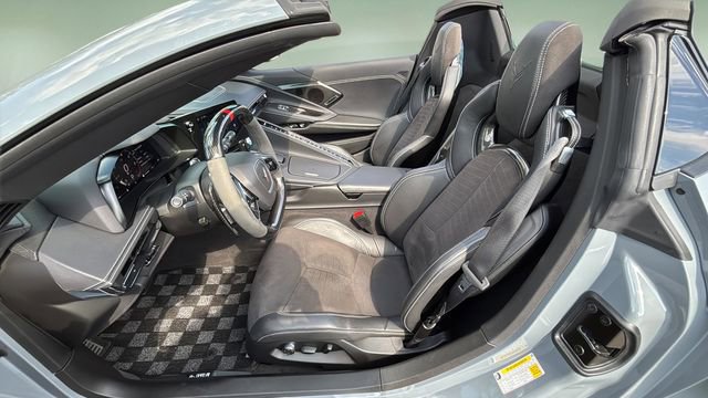 Used 2024 Chevrolet Corvette Stingray Preferred Conv w/ Stealth Interior Trim Package RWD image 19