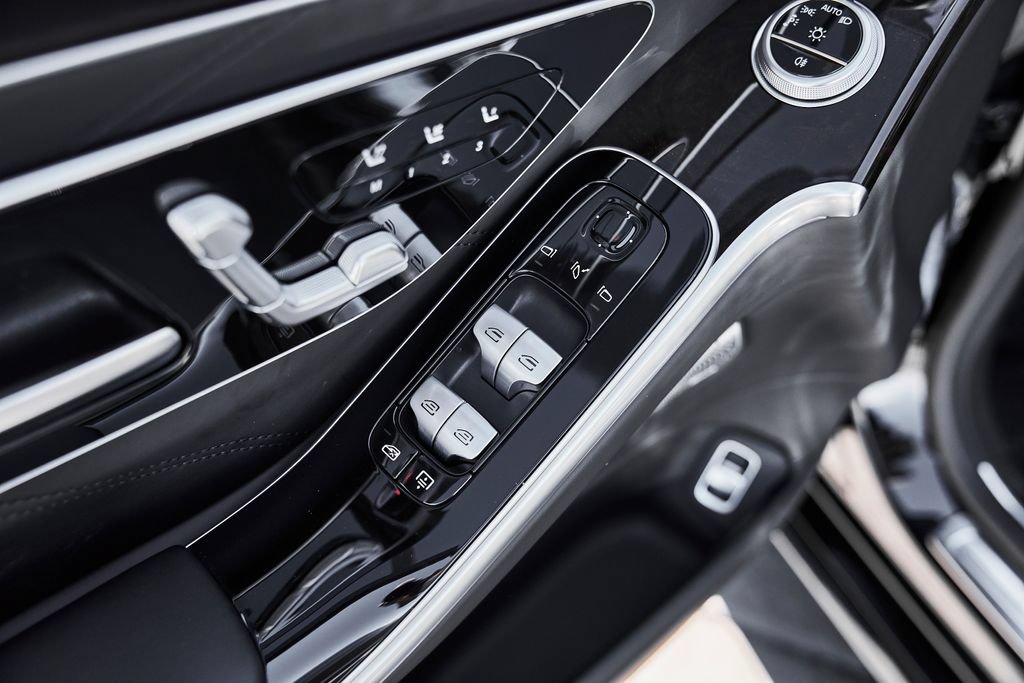 Used 2023 Mercedes-Benz Maybach S 680 4MATIC image 33