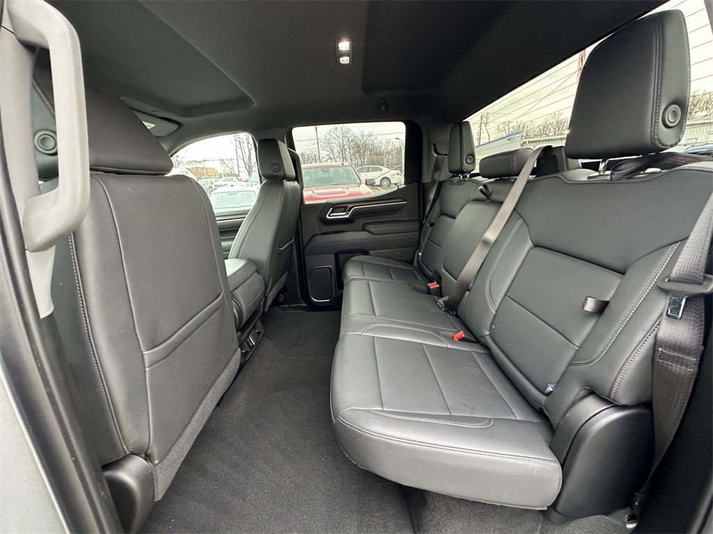 Used 2025 GMC Sierra 1500 SLT image 19