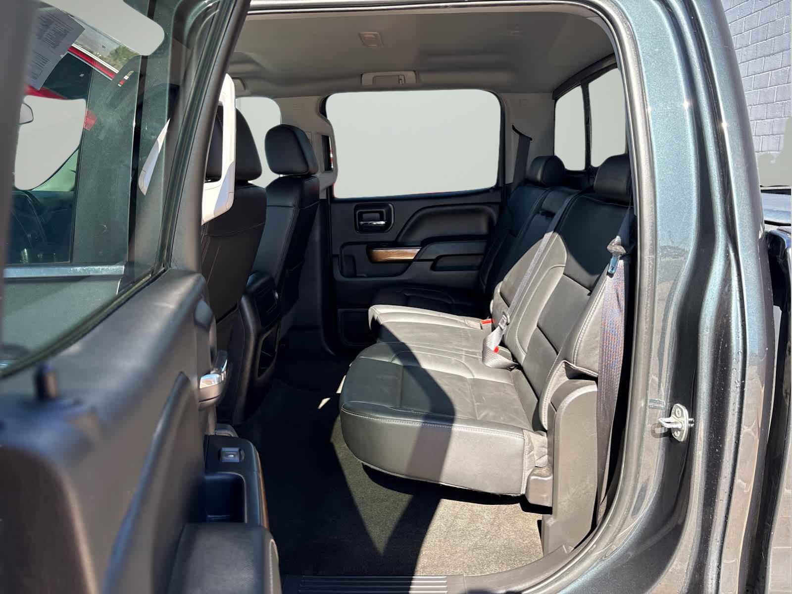 Used 2018 Chevrolet Silverado 1500 LTZ w/ LTZ Plus Package image 12