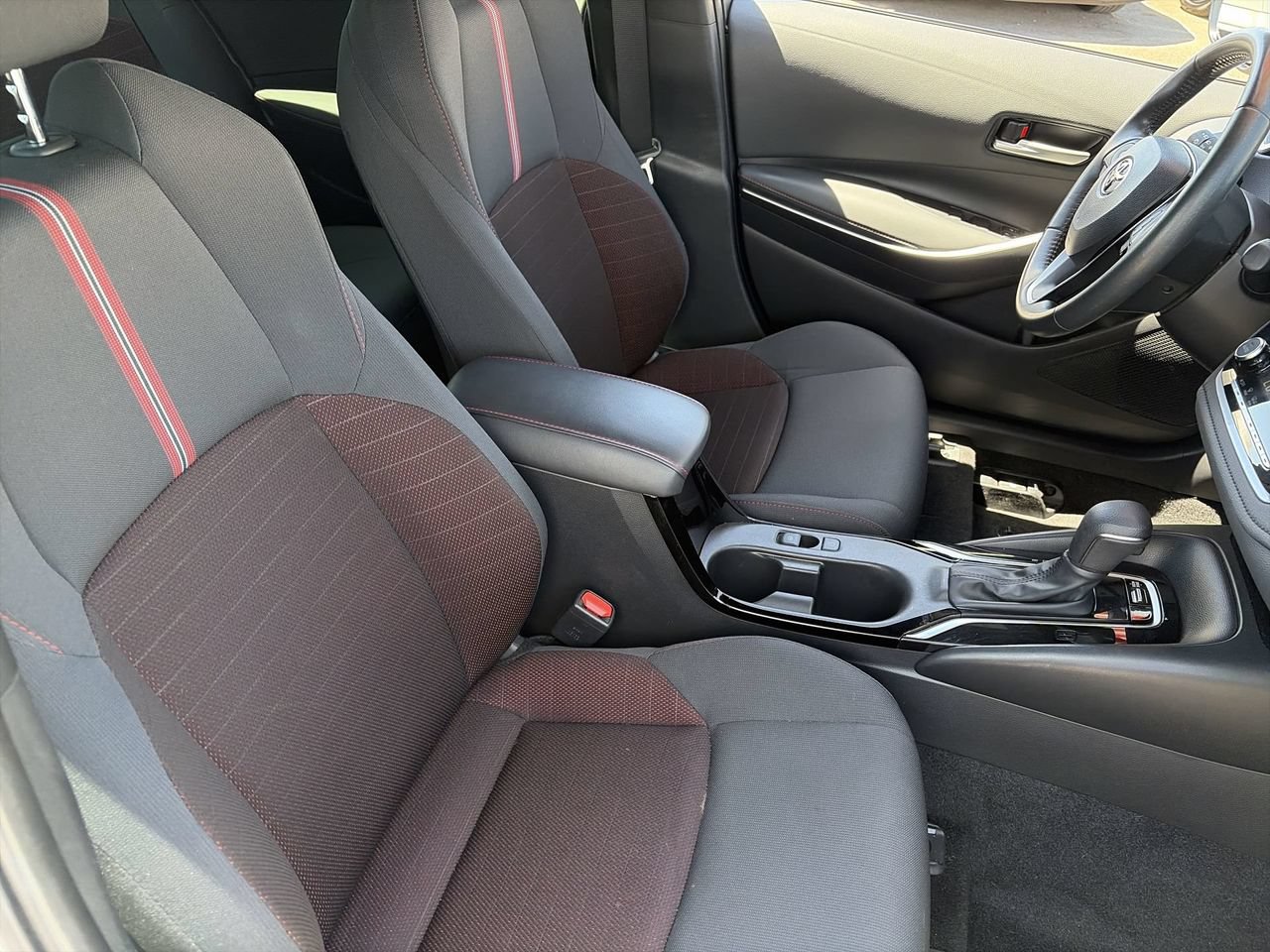 Used 2024 Toyota Corolla SE FWD image 10