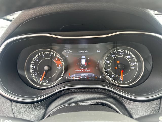 Used 2021 Jeep Cherokee Limited w/ Elite Package AWD/4WD image 32