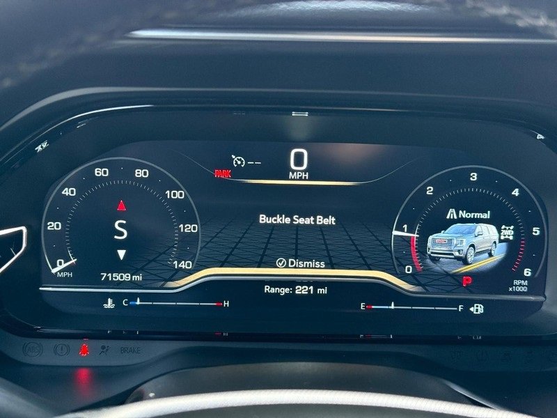 Used 2023 GMC Yukon XL Denali image 23