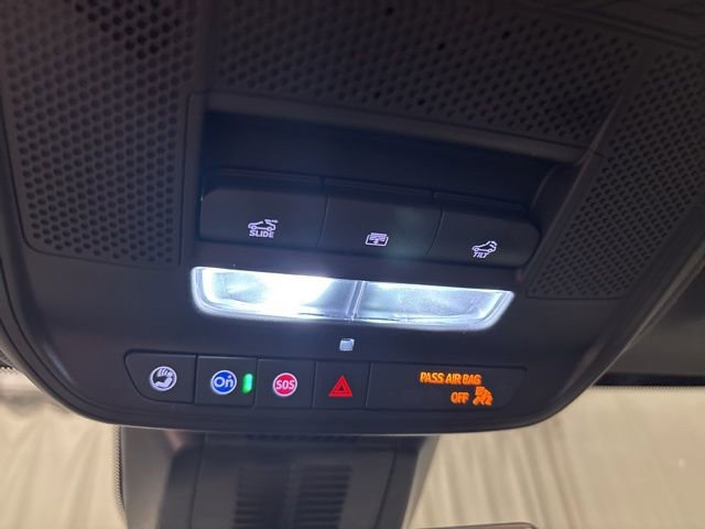 Used 2026 GMC Terrain AT4 w/ Technology Package II image 32