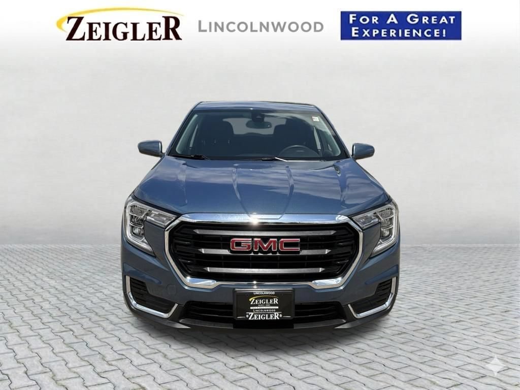Used 2024 GMC Terrain SLE AWD/4WD image 9