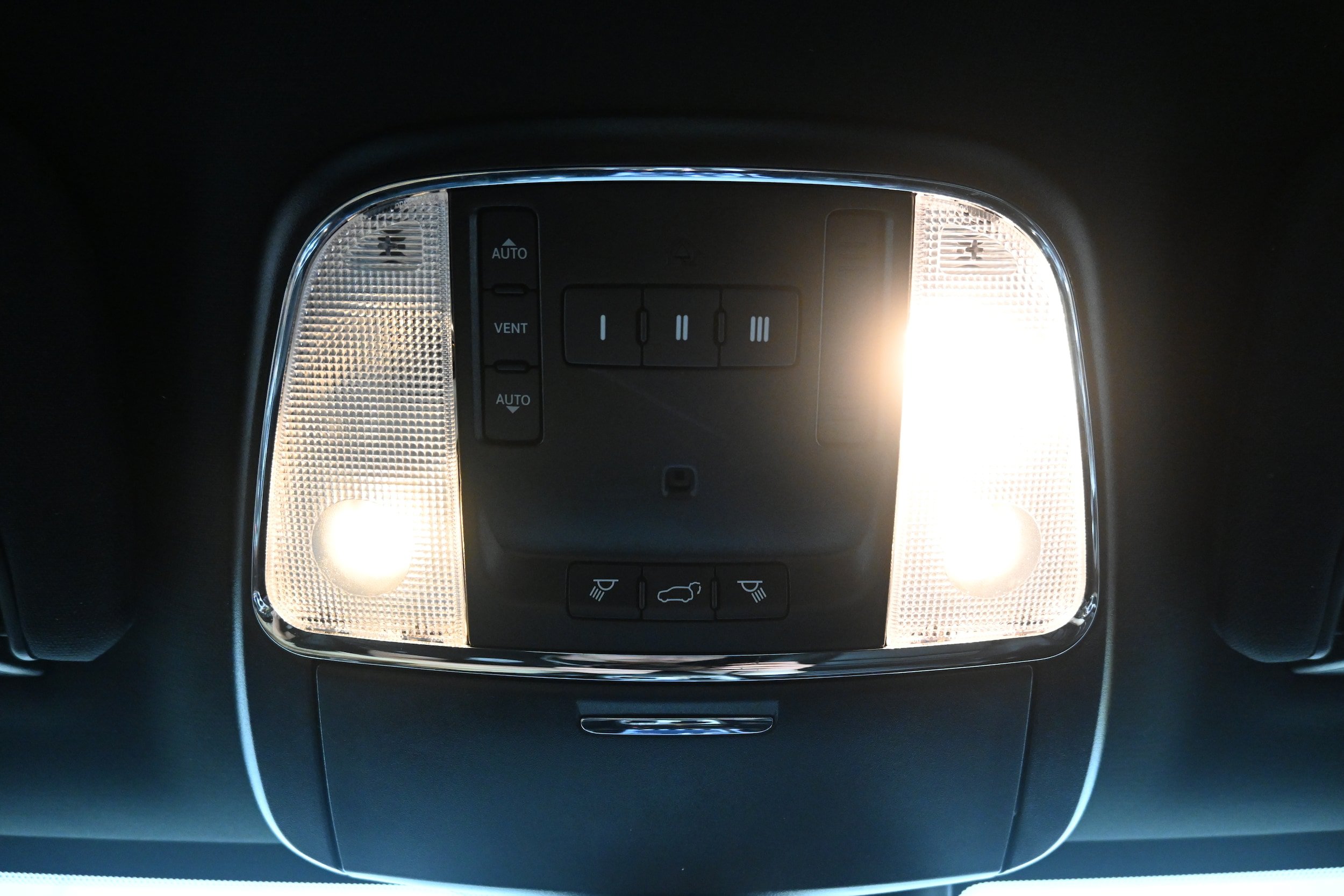 Used 2021 Jeep Grand Cherokee Limited AWD/4WD image 16