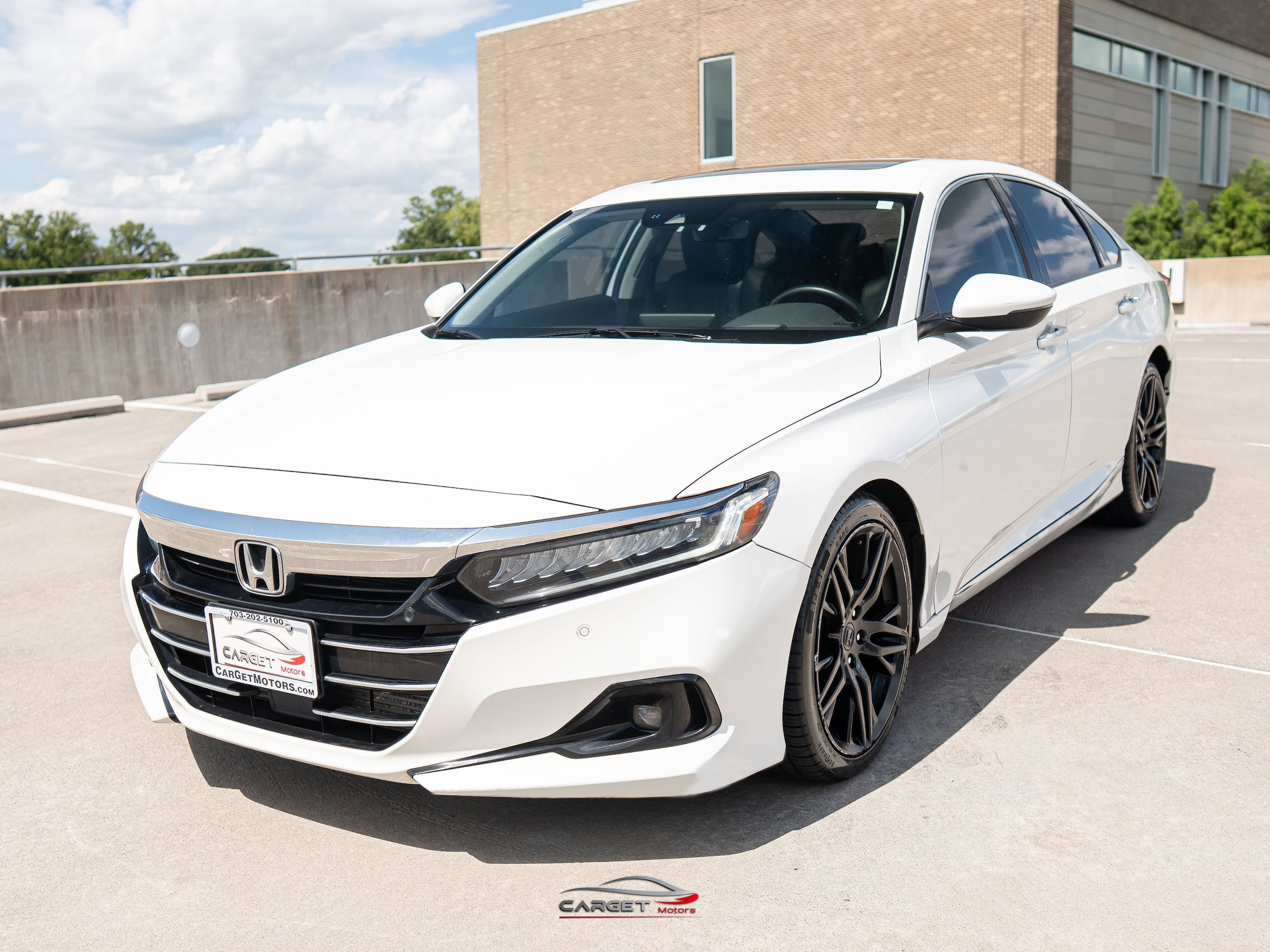 Used 2021 Honda Accord Touring image 3