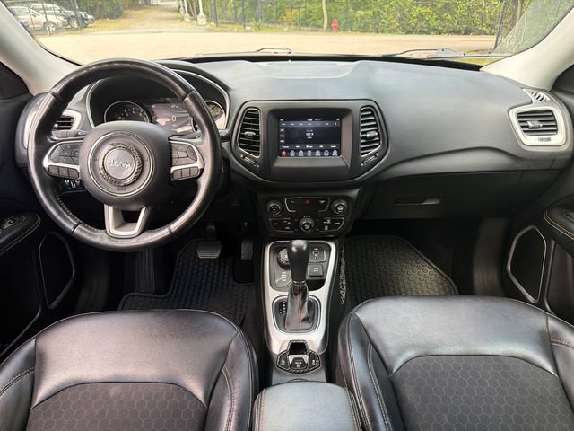 Used 2018 Jeep Compass Latitude w/ Popular Equipment Group AWD/4WD image 21