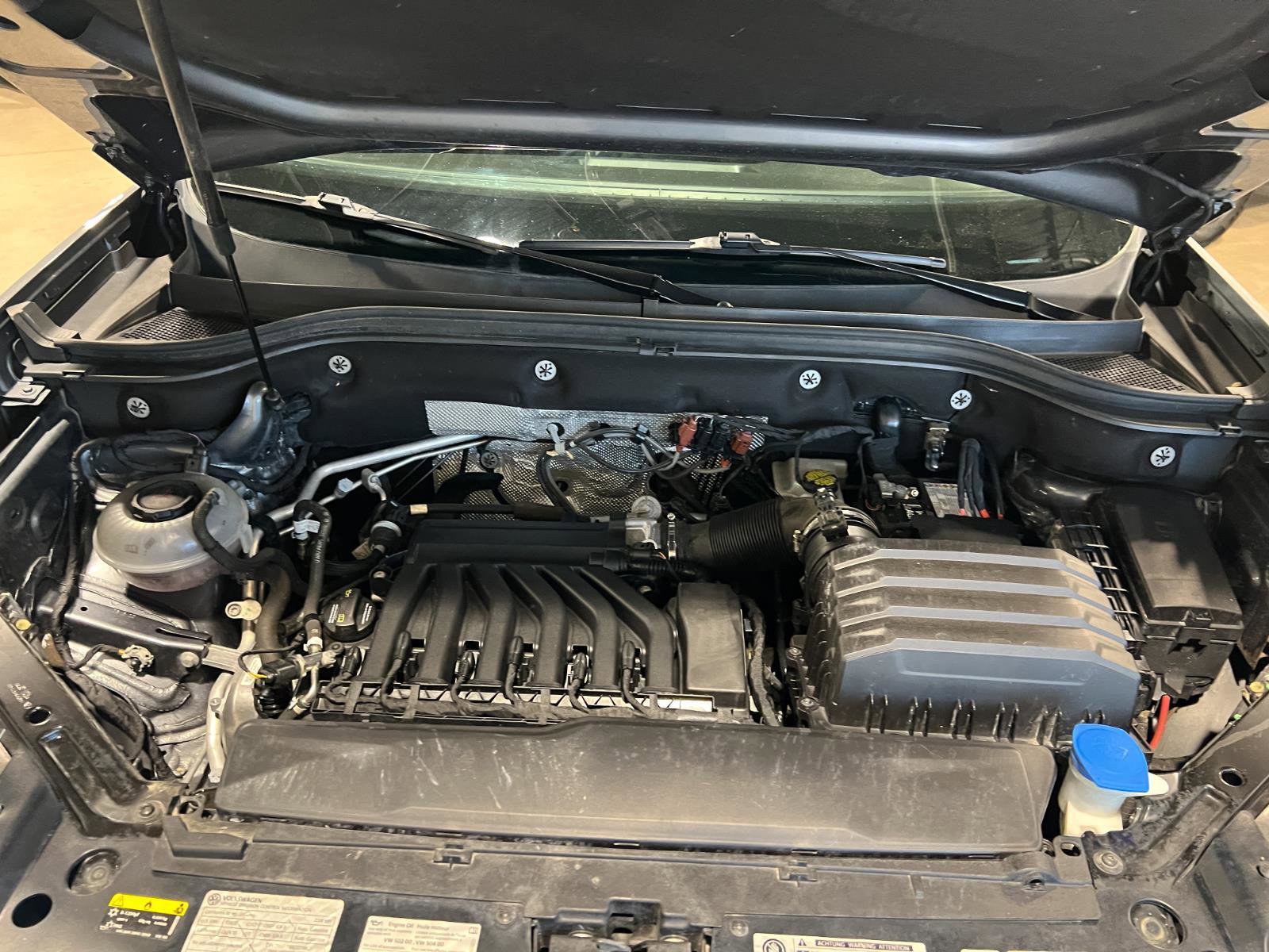 Used 2018 Volkswagen Atlas SEL w/ R-Line Package image 45