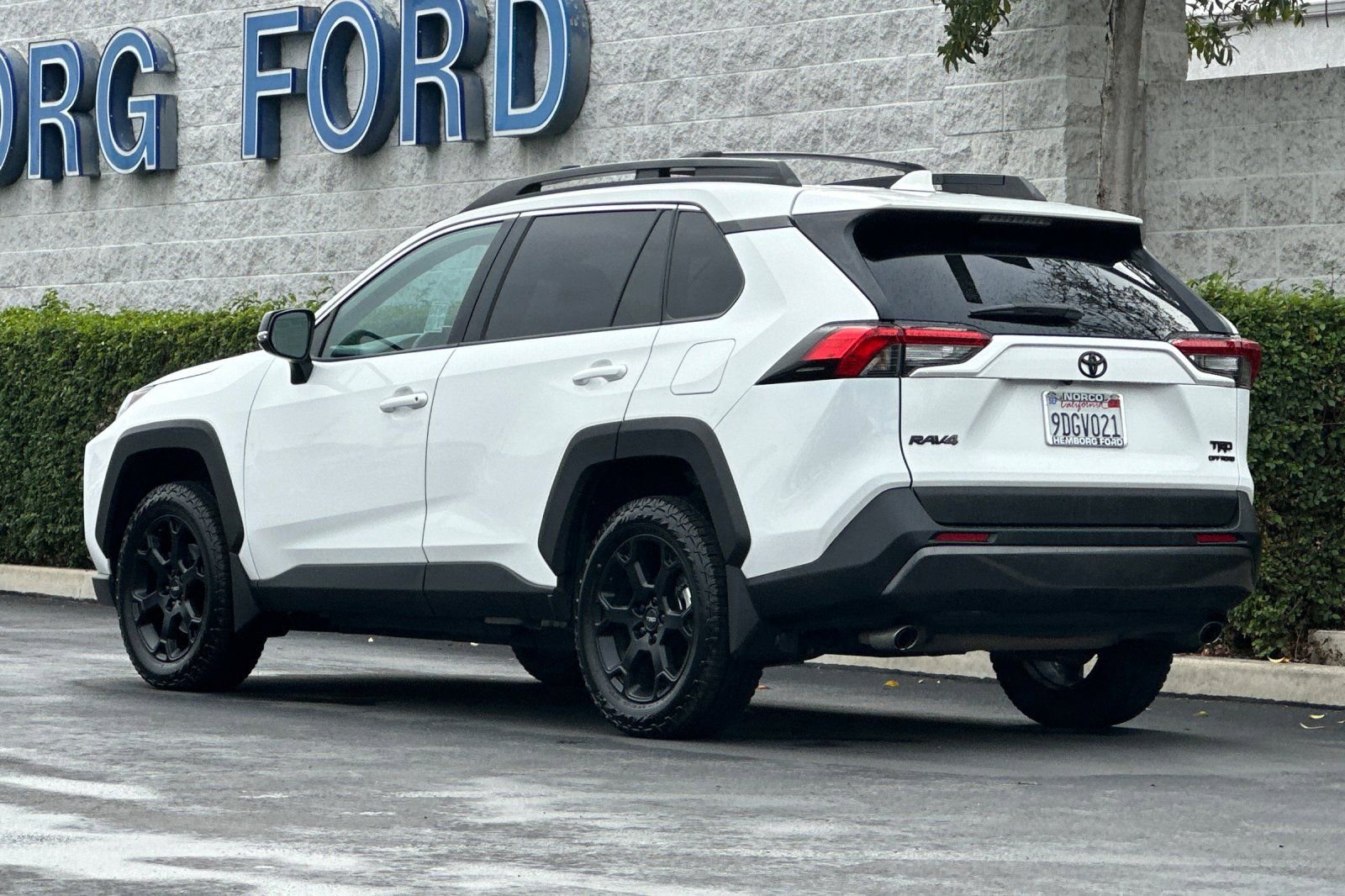 Used 2022 Toyota RAV4 TRD Off-Road w/ TRD Off-Road Weather Package image 6