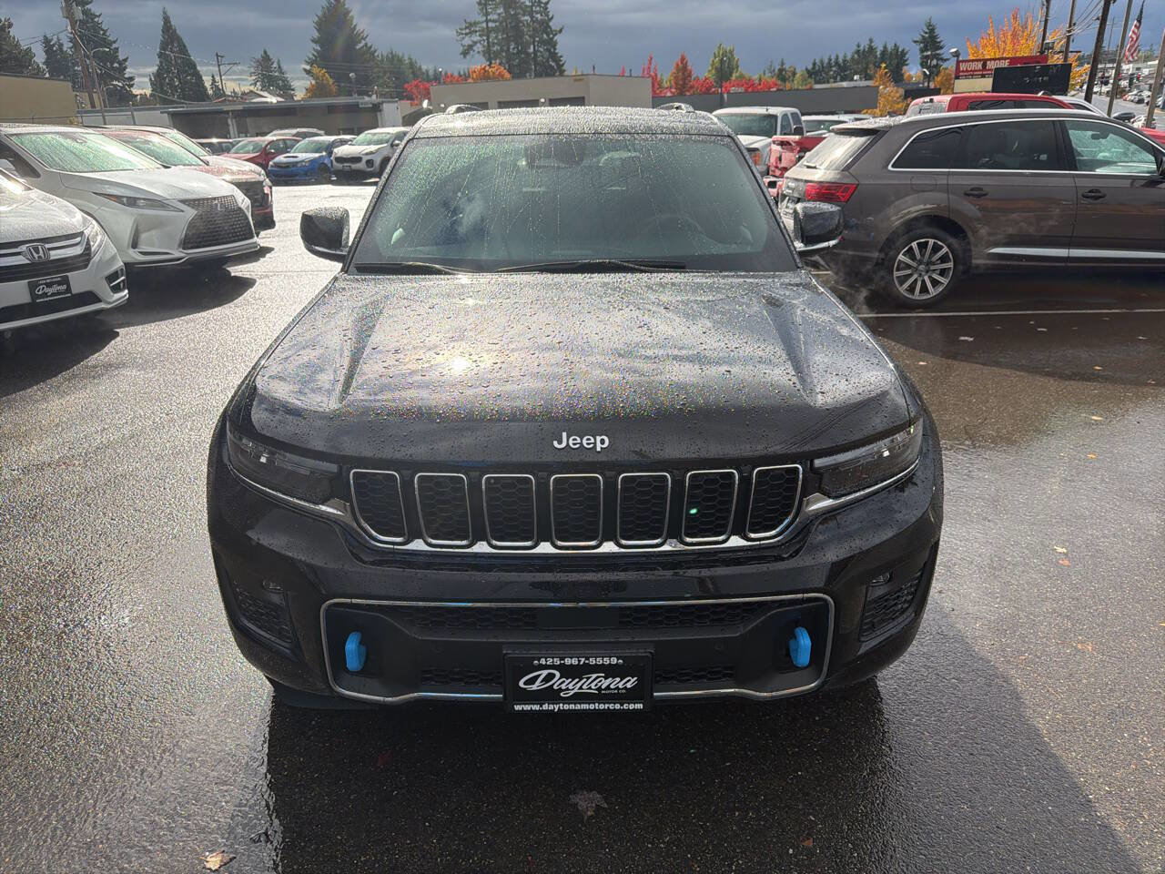 Used 2023 Jeep Grand Cherokee Overland w/ Luxury Tech Group IV image 16