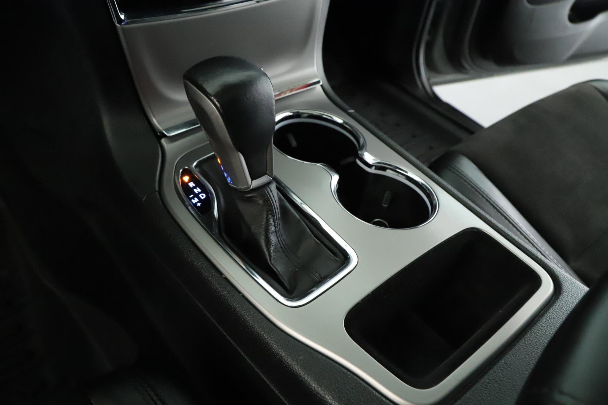 Used 2021 Jeep Grand Cherokee Laredo X image 16