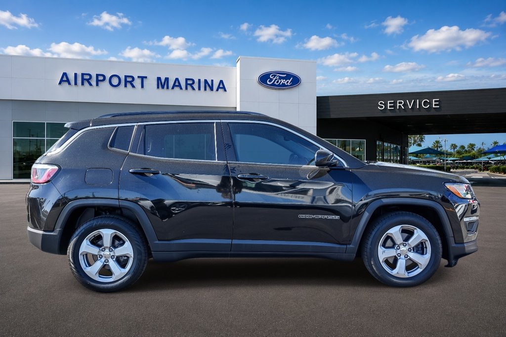 Used 2019 Jeep Compass Latitude FWD image 9