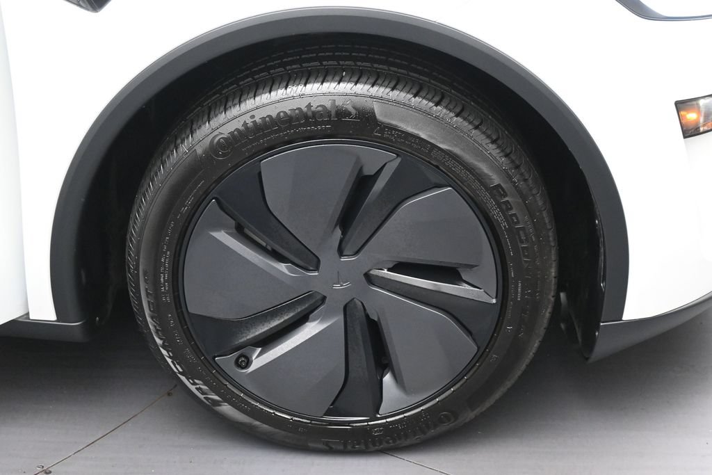 Used 2026 Tesla Model Y Long Range AWD/4WD image 31