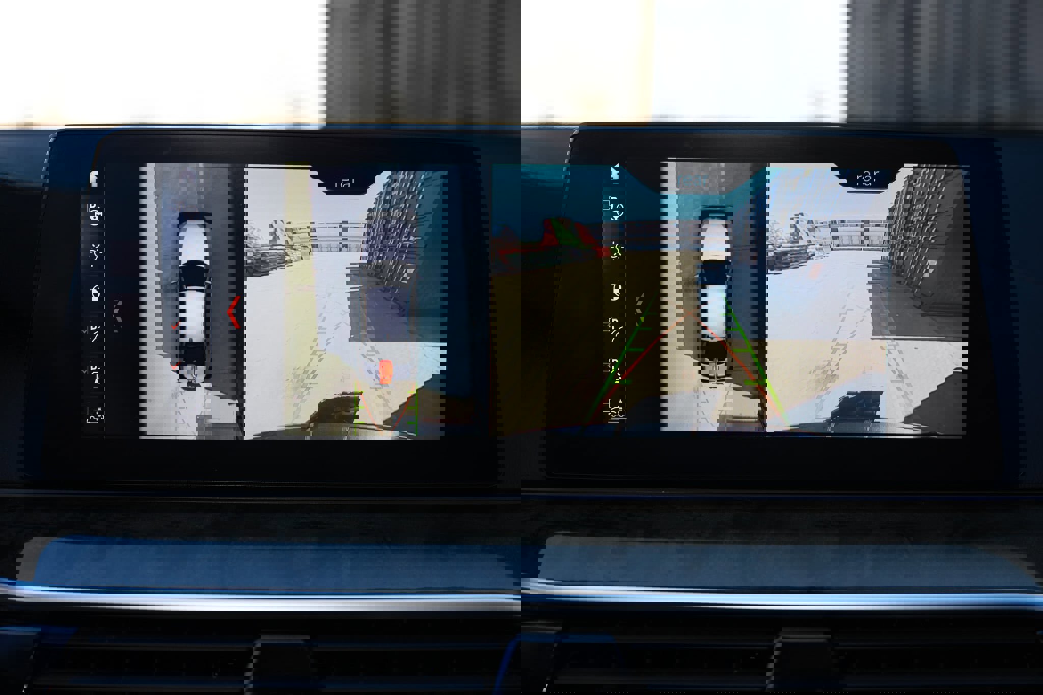 Used 2017 BMW 540i xDrive image 39