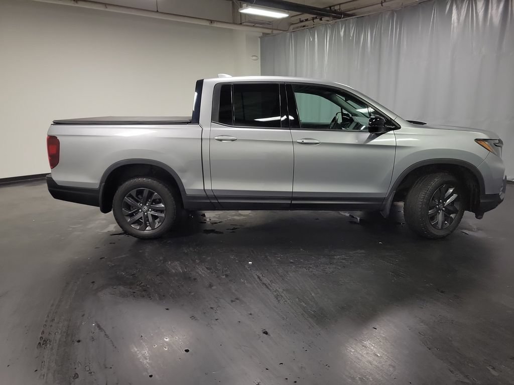 Used 2023 Honda Ridgeline Sport image 9