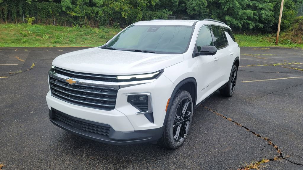 New 2026 Chevrolet Traverse LT w/ Driver Confidence Package image 5