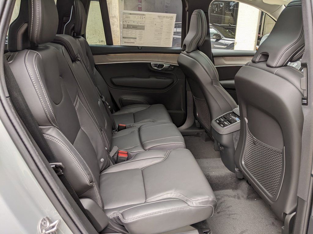 New 2026 Volvo XC90 B6 Plus w/ Protection Package Premier image 25