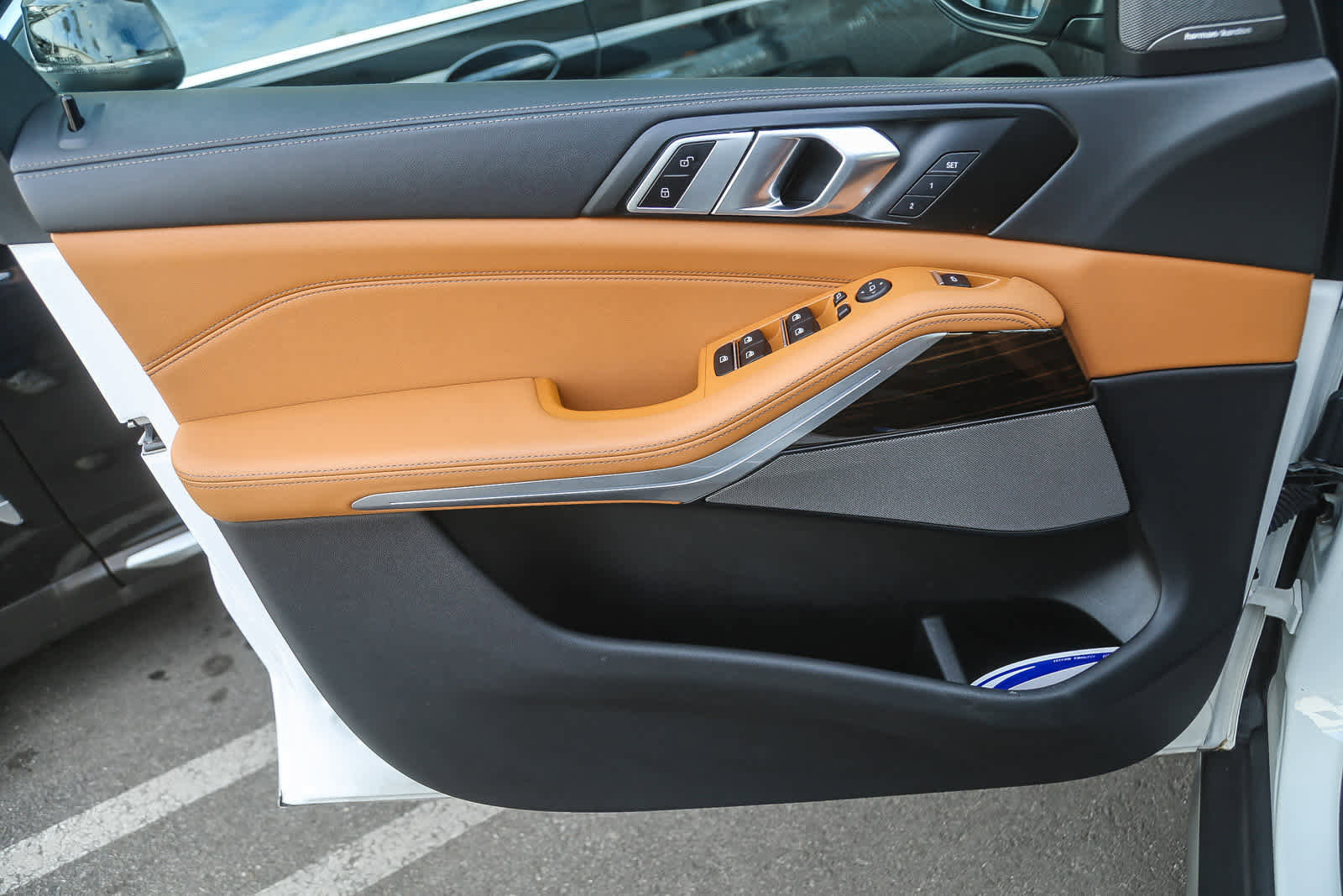 Certified 2024 BMW X5 sDrive40i w/ Premium Package image 17