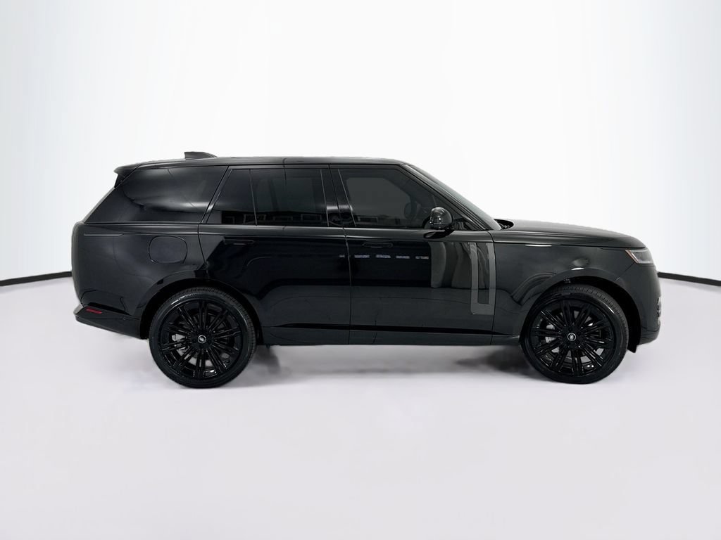 Used 2025 Land Rover Range Rover SE AWD/4WD image 4