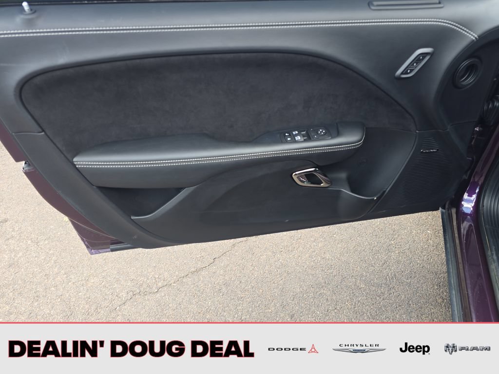 Used 2022 Dodge Challenger SRT Hellcat w/ Plus Package RWD image 6