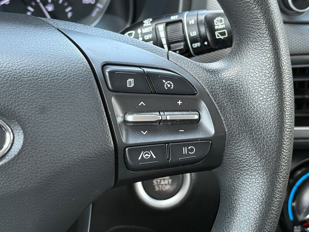 Used 2022 Hyundai Kona SEL FWD image 22