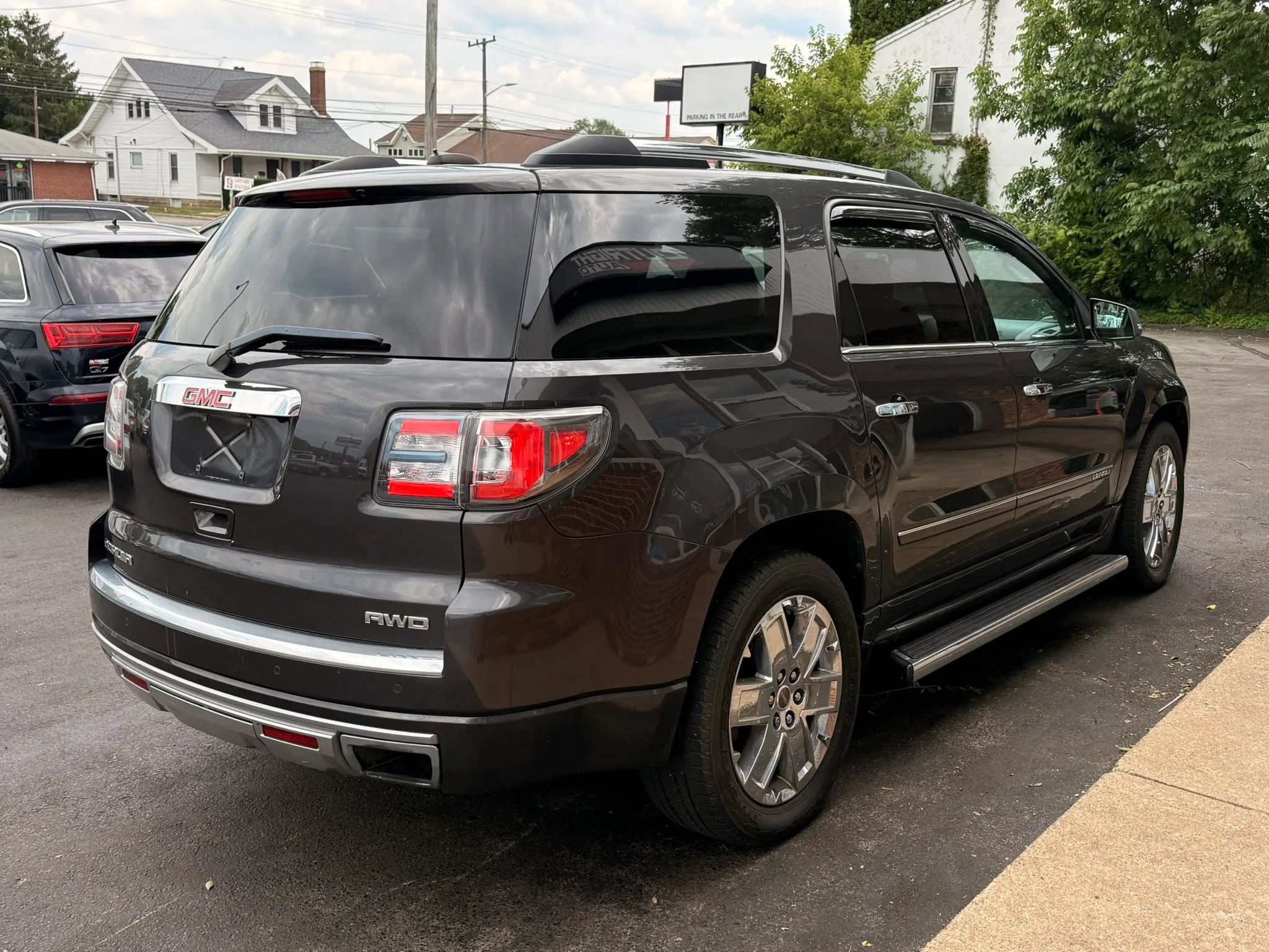 Used 2016 GMC Acadia Denali AWD/4WD image 4