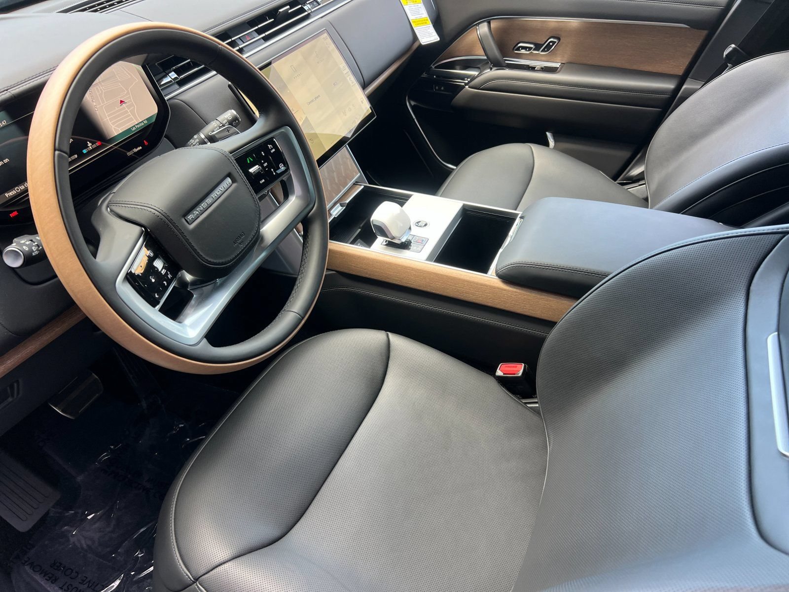 New 2026 Land Rover Range Rover SV AWD/4WD image 10