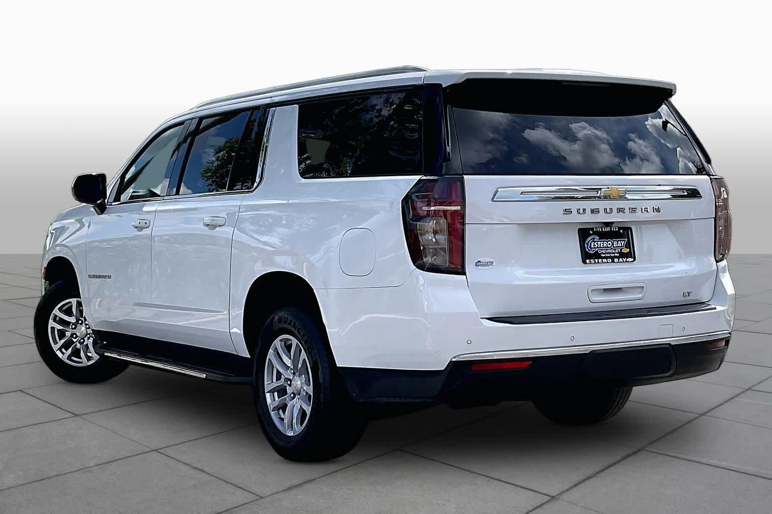 Certified 2024 Chevrolet Suburban LT RWD image 12