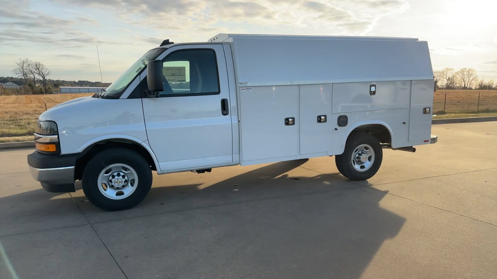 New 2025 Chevrolet Express 3500 w/ Power Convenience Package RWD image 5