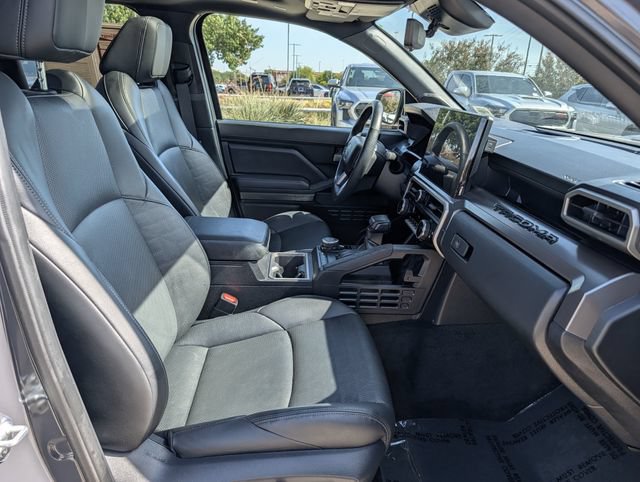 Used 2024 Toyota Tacoma TRD Sport w/ TRD Sport Premium Package AWD/4WD image 34