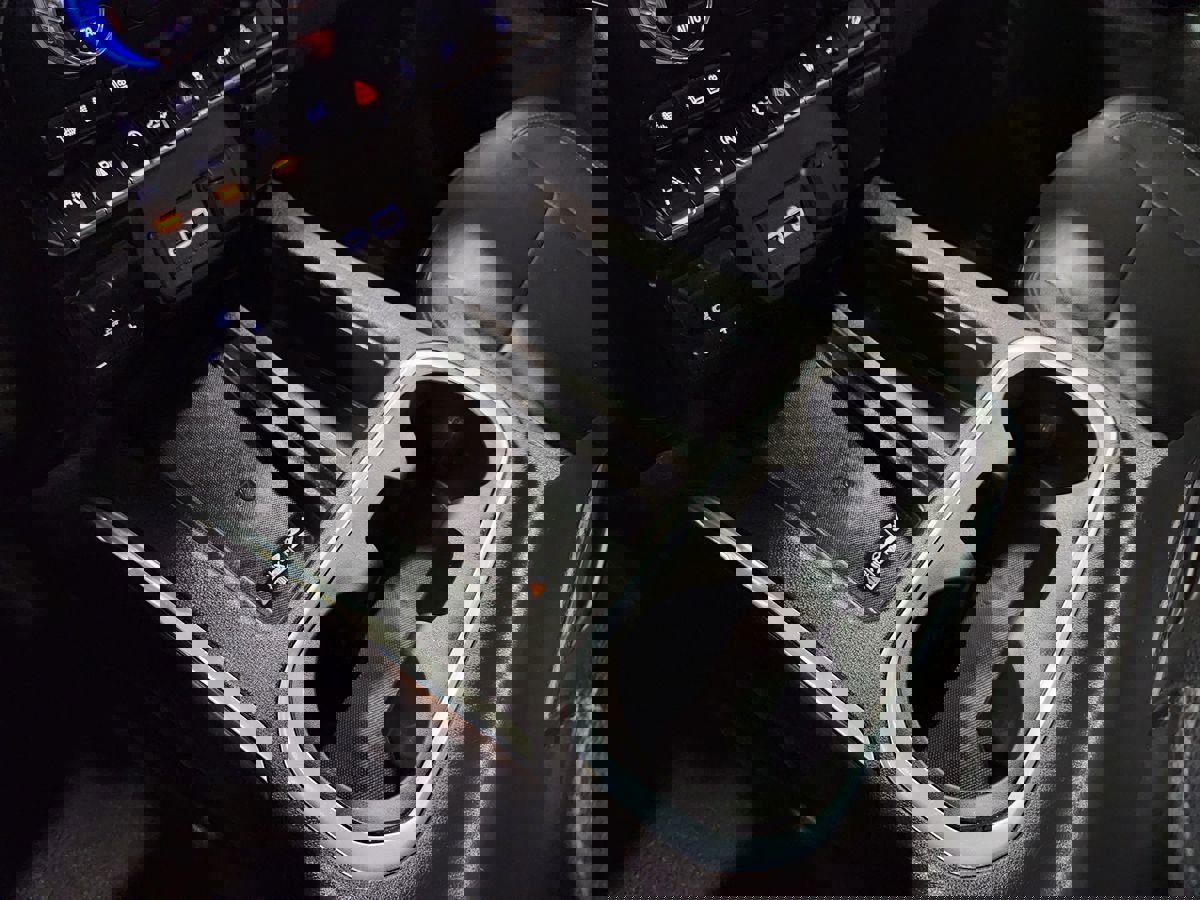 Used 2021 GMC Sierra 1500 SLT image 38