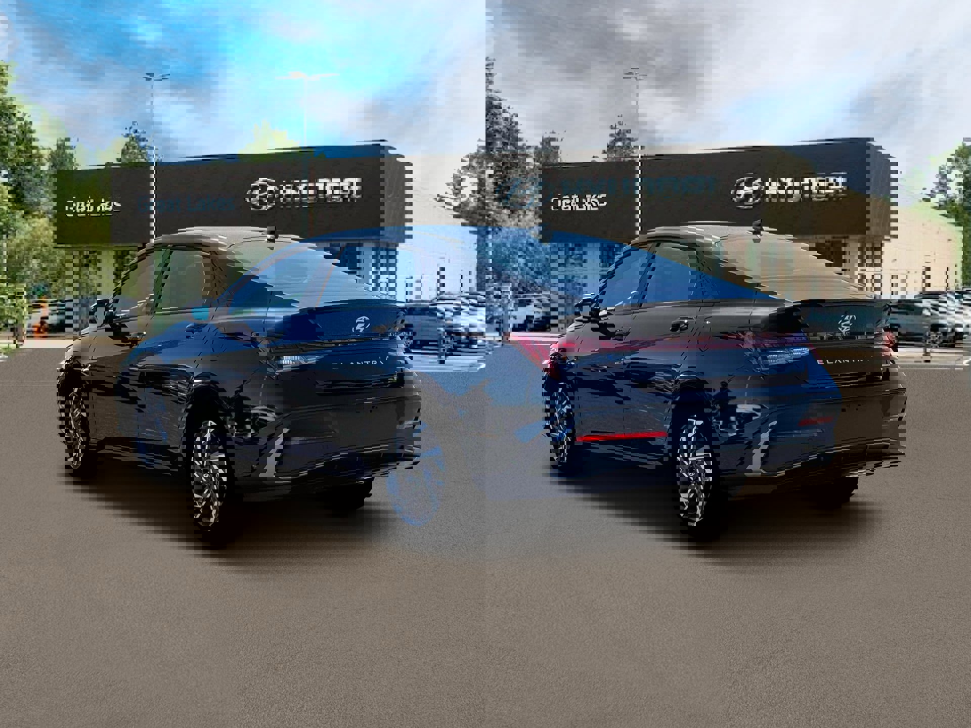 New 2025 Hyundai Elantra SEL image 5